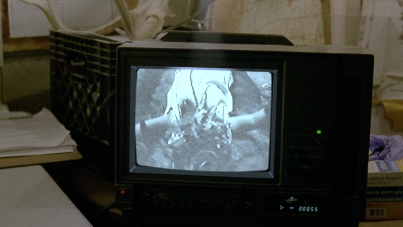 Illustration for article titled True Detective Ep 7 Screens (99telepod Get over here)